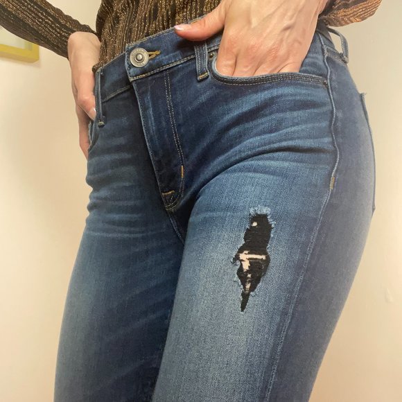 Hudson Skinny Jeans with Black Distress - Picture 1 of 14